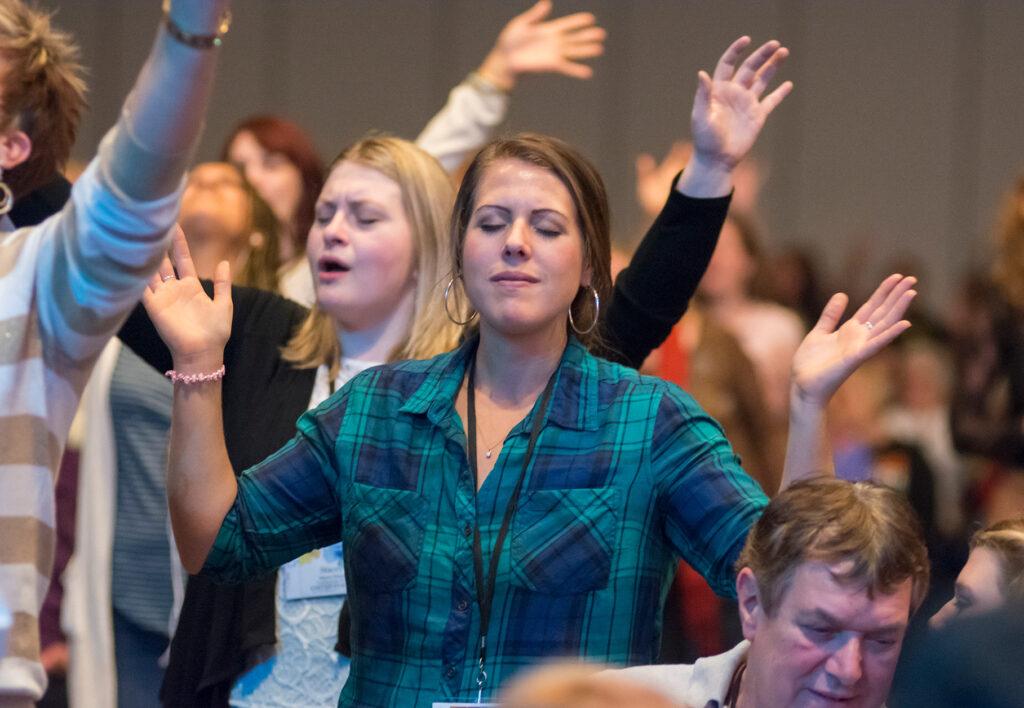 Worship at Aglow conference